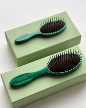 Load image into Gallery viewer, Machete - Everyday Hair Brush - Detangling Bristles
