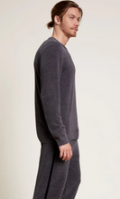 Load image into Gallery viewer, Barefoot Dreams - Men&#39;s CozyChic Henley Lounge Top - Carbon
