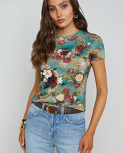 Load image into Gallery viewer, L&#39;Agence - Ressi Fitted Tee Shirt - Rococo Print
