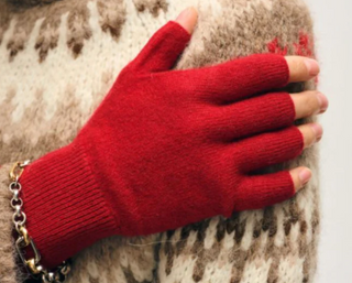 White & Warren - Cashmere Fingerless Gloves - Deep Crimson